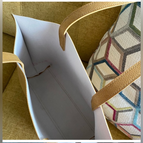 *COMBO * Tote bag plus multi bag or funny pack vegan leather camel pre loved 💕 - Picture 9 of 12